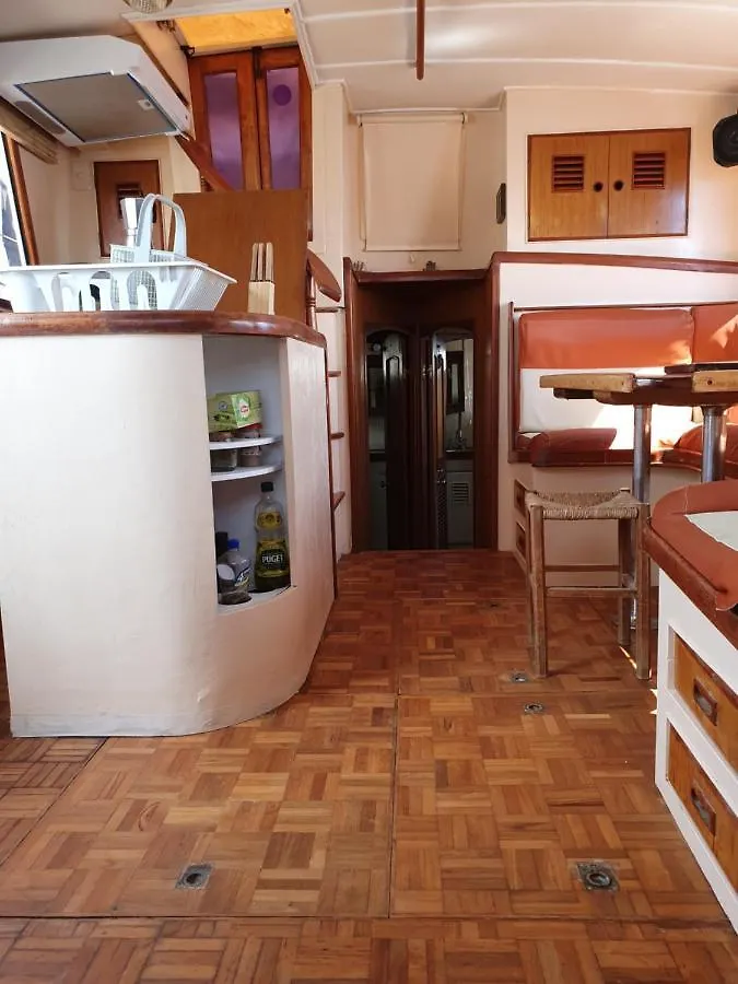 Botel Bichik Le Frioul Hotel Marseille